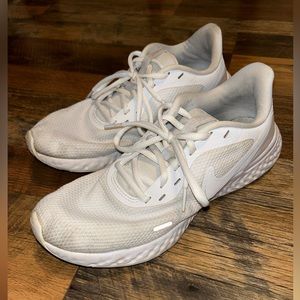 White Nike Tennis Shoes